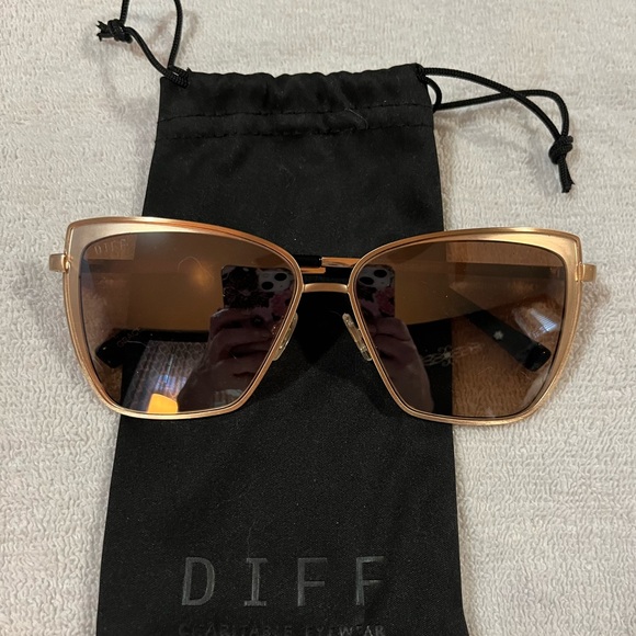Diff women’s sunglasses - Picture 1 of 1